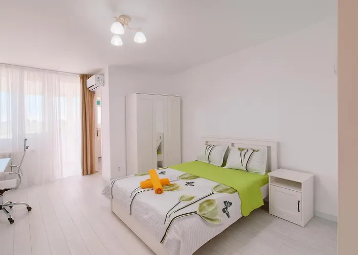 South Pearl Bucureşti